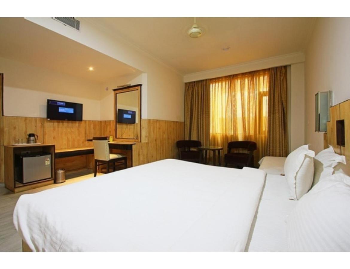 Amr Hotel, Katra Katra  Ngoại thất bức ảnh